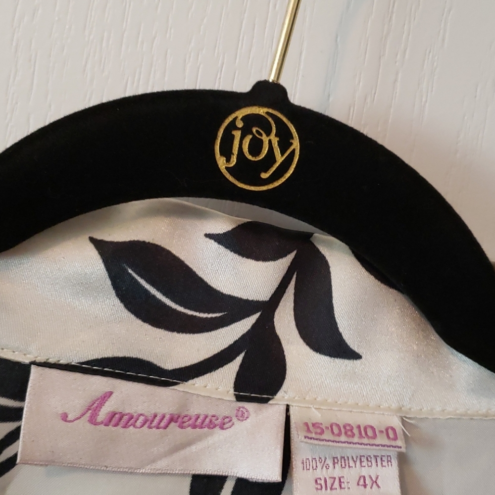 Amoureuse PJ or Lounge Top - Picture 7 of 8